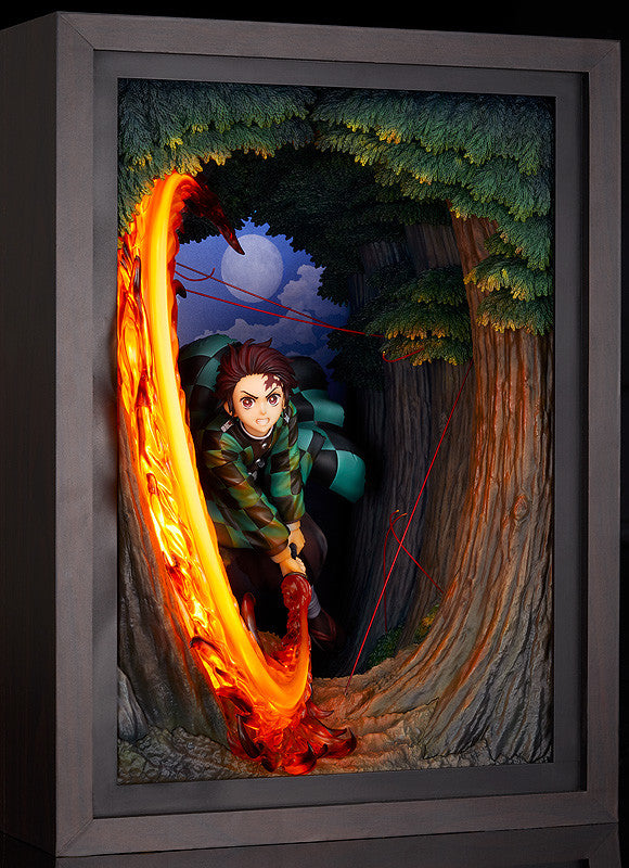 PRE-ORDER Demon Slayer: Kimetsu no Yaiba - Tanjiro Kamado: Hinokami Kagura Dance