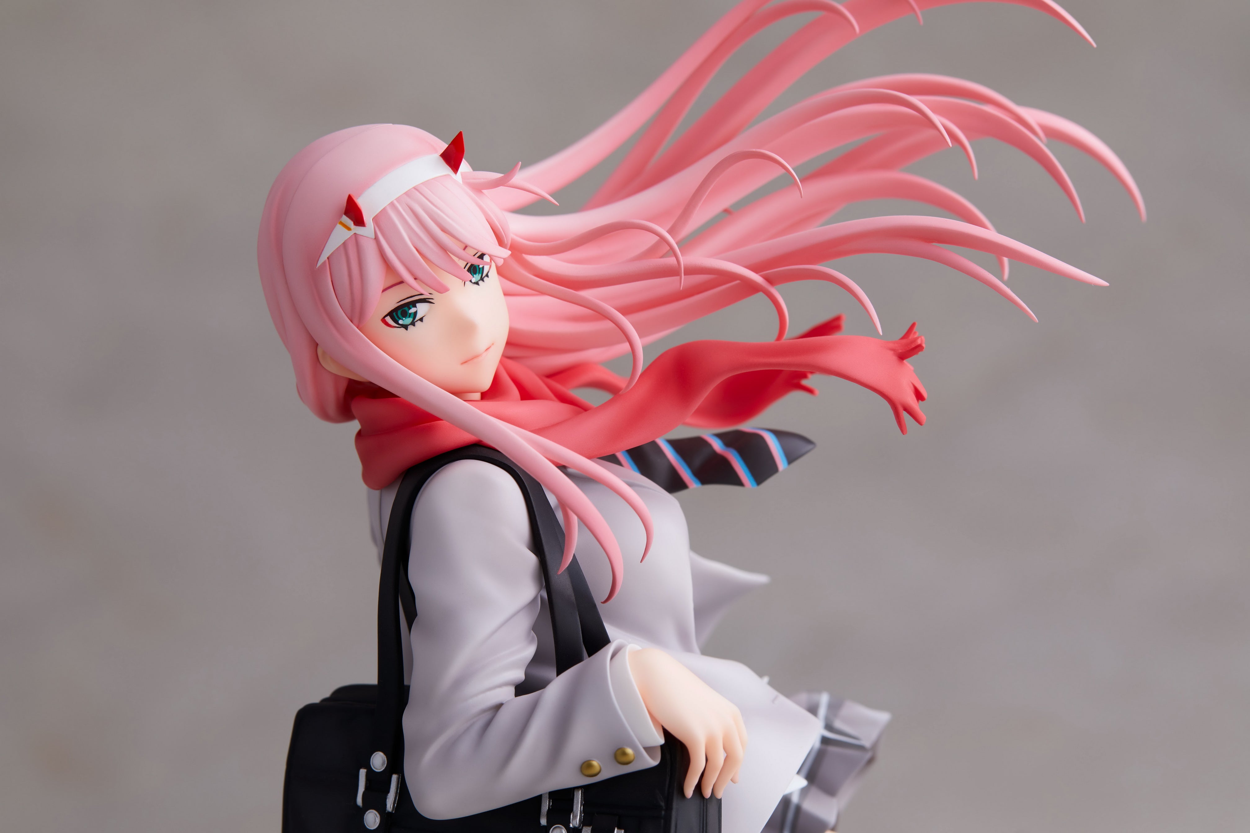 PRE-ORDER DARLING in the FRANXX - Zero Two: School Uniform Ver. 1/7 [2nd Release] [EXCLUSIVE]