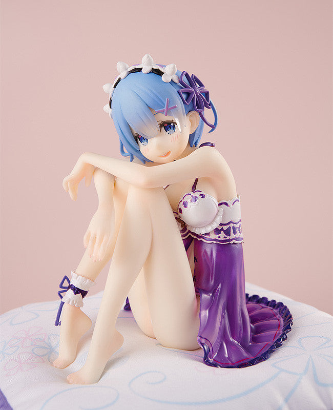 PRE-ORDER Re:ZERO -Starting Life in Another World- - Rem: Birthday Purple Lingerie Ver. 1/7