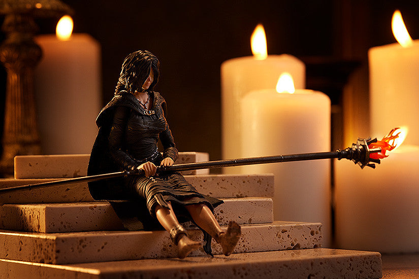 PRE-ORDER figma 593 - Demon’s Souls (PS5) - Maiden in Black (PS5)