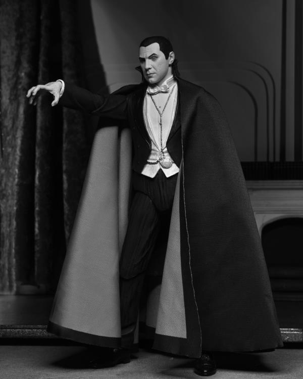 PRE-ORDER 7-inch Scale Figure - Universal Monsters - Dracula (Carfax Abbey)