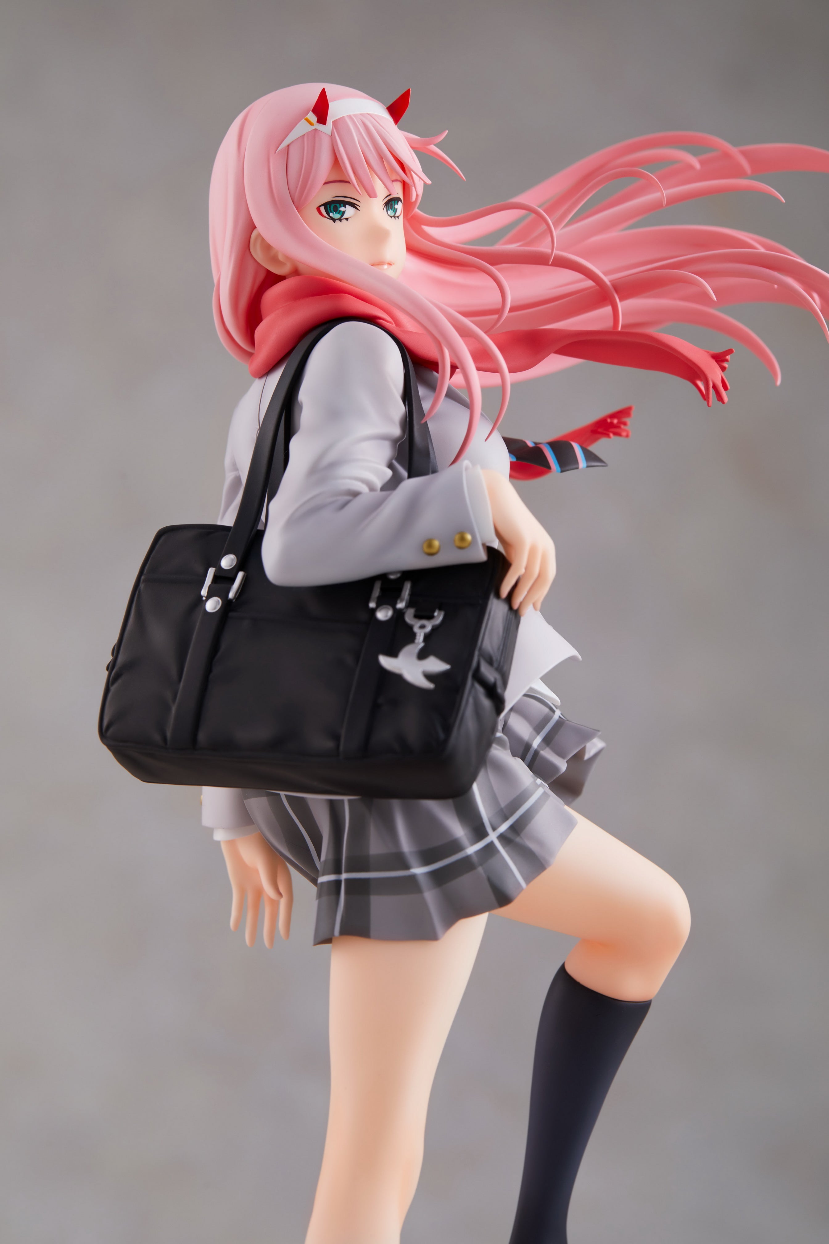 PRE-ORDER DARLING in the FRANXX - Zero Two: School Uniform Ver. 1/7 [2nd Release] [EXCLUSIVE]