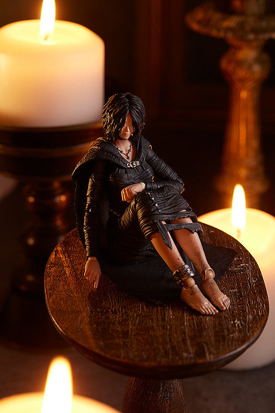 PRE-ORDER figma 593 - Demon’s Souls (PS5) - Maiden in Black (PS5)
