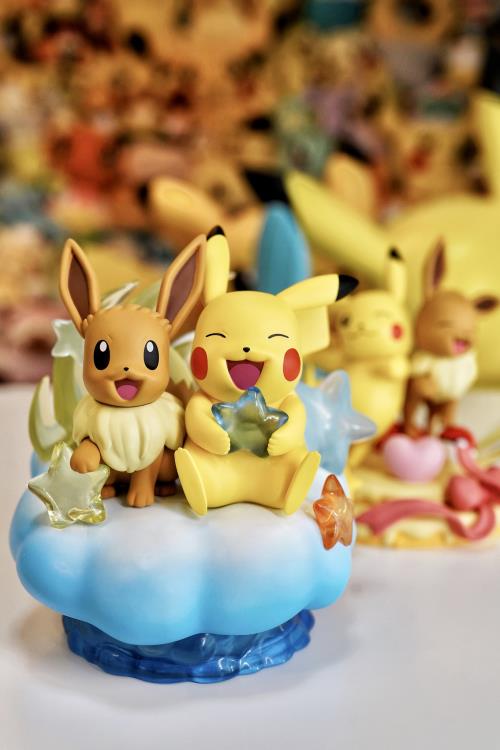 PRE-ORDER Pokémon Partner Series - Pikachu & Eevee: Nebula Ver.