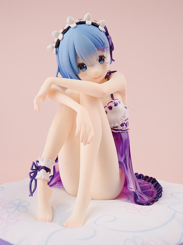 PRE-ORDER Re:ZERO -Starting Life in Another World- - Rem: Birthday Purple Lingerie Ver. 1/7