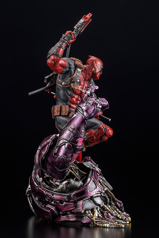 PRE-ORDER Fine Art Statue Signature Series - Marvel Comics - Deadpool - Featuring the Kucharek Brothers- 1/6