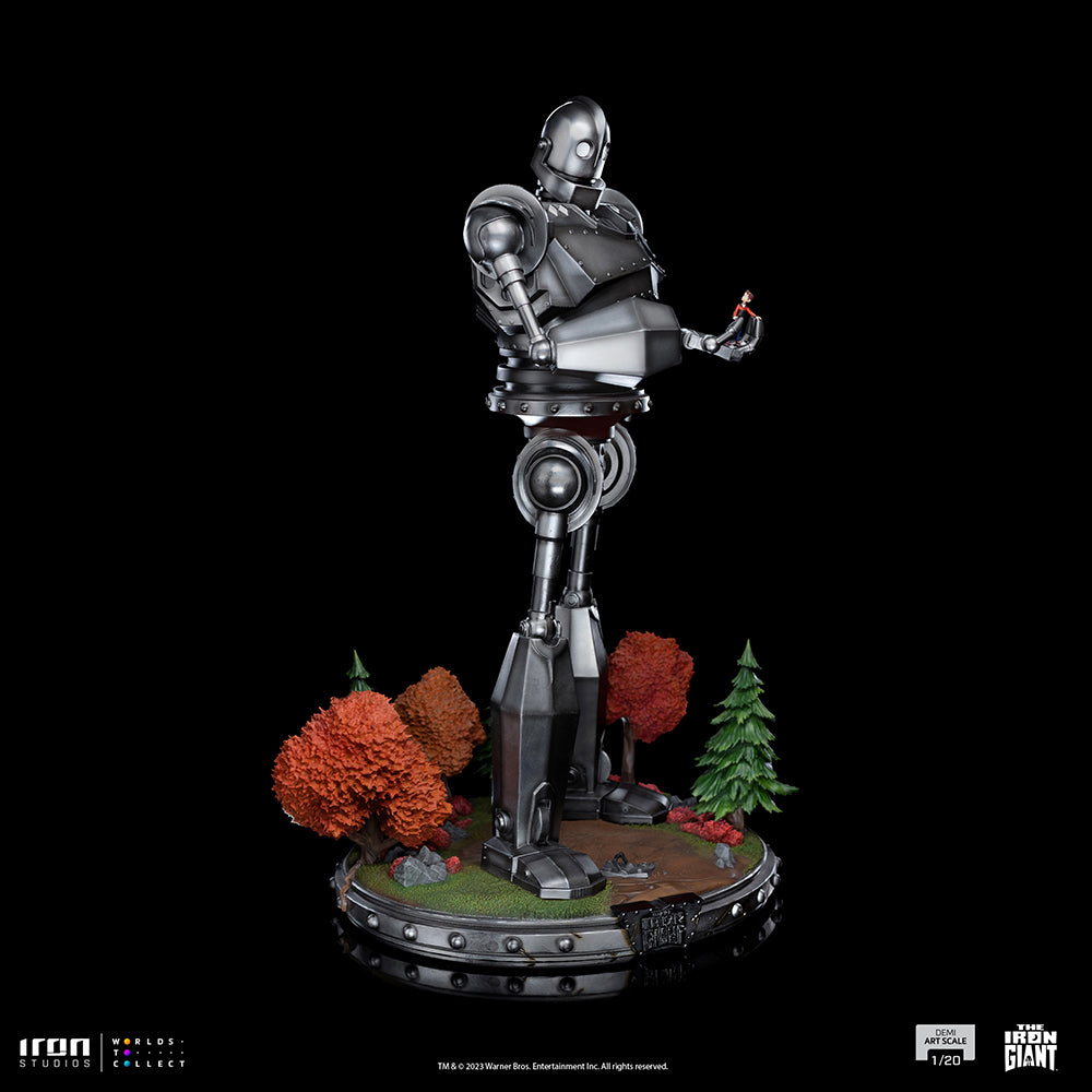 PRE-ORDER The Iron Giant - Iron Giant & Hogarth Hughes Demi Art Scale 1/20