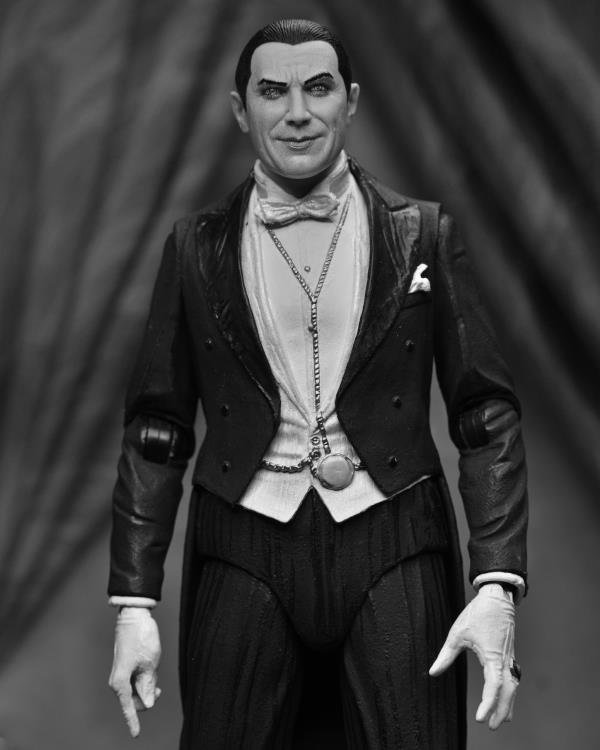 PRE-ORDER 7-inch Scale Figure - Universal Monsters - Dracula (Carfax Abbey)