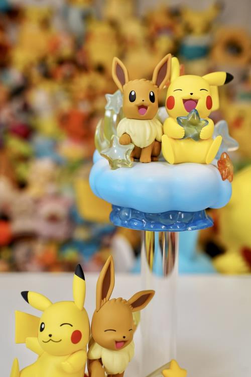 PRE-ORDER Pokémon Partner Series - Pikachu & Eevee: Nebula Ver.