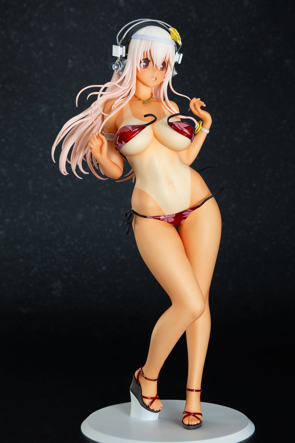 PRE-ORDER Super Sonico: Summer Vacation Sun Kissed Ver. 1/4.5