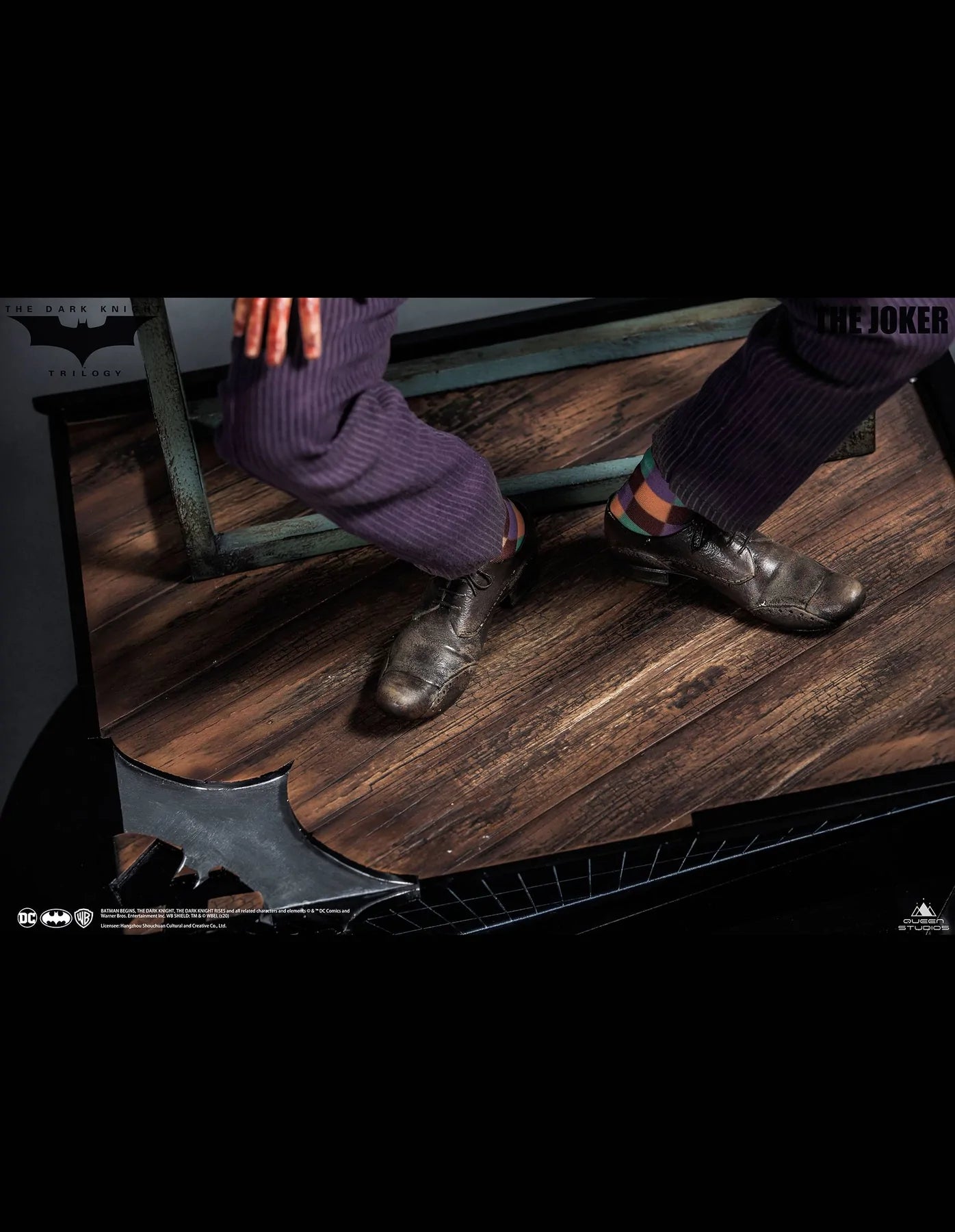 PRE-ORDER The Dark Knight - Joker: Regular Edition 1/3