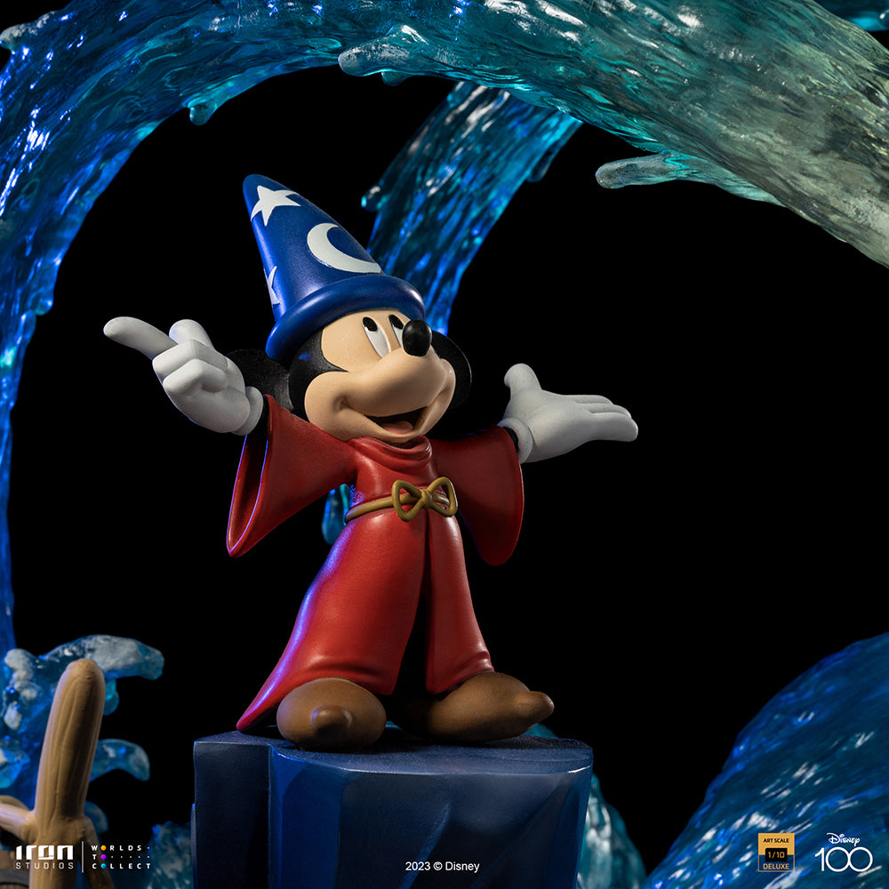 PRE-ORDER Disney Classic - Mickey Mouse Deluxe Art Scale 1/10