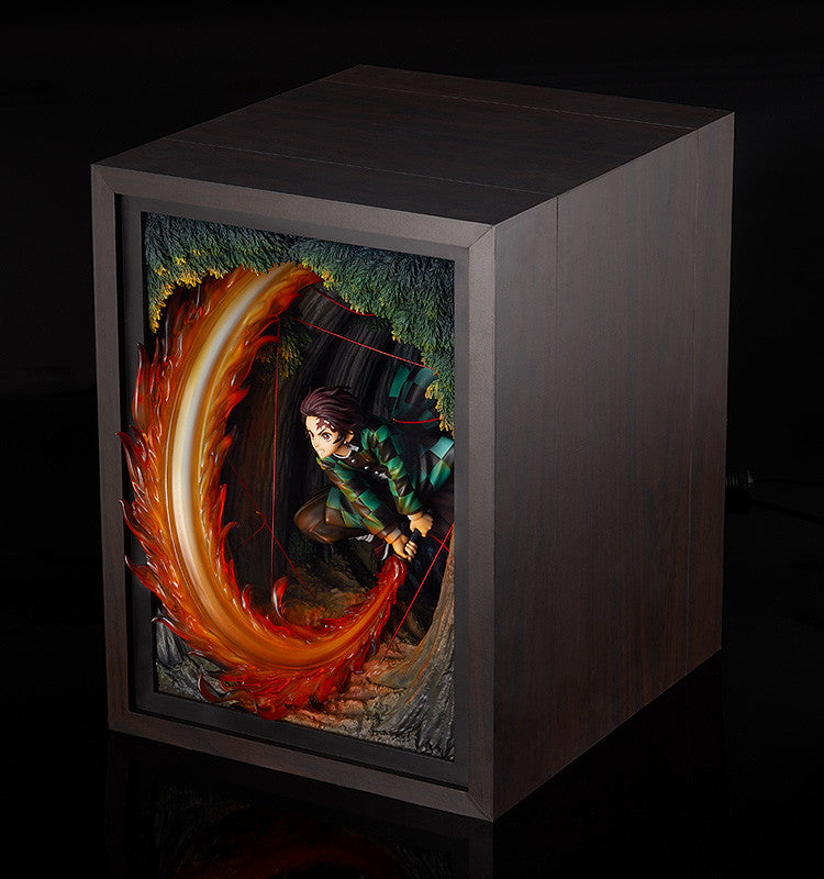 PRE-ORDER Demon Slayer: Kimetsu no Yaiba - Tanjiro Kamado: Hinokami Kagura Dance