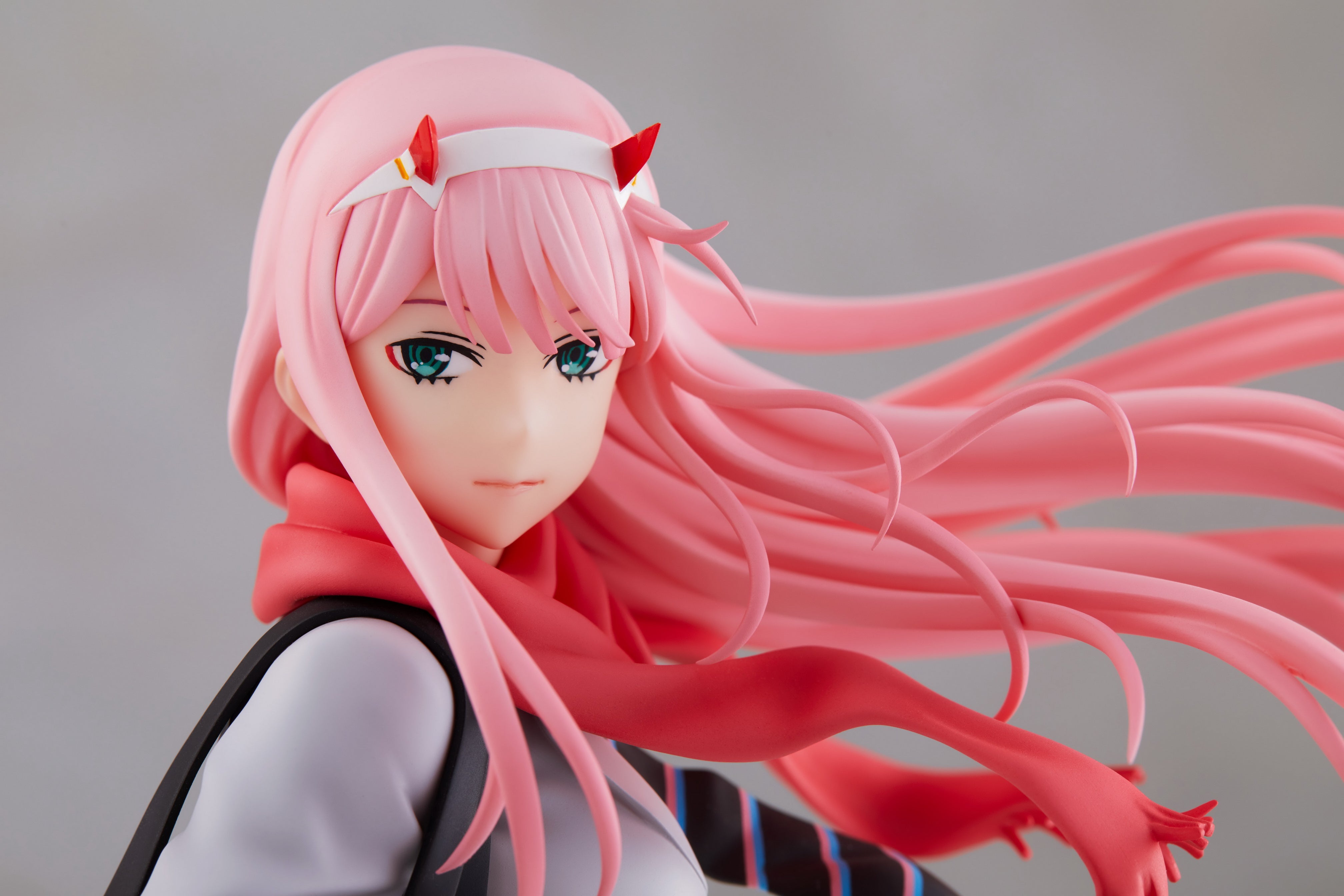PRE-ORDER DARLING in the FRANXX - Zero Two: School Uniform Ver. 1/7 [2nd Release] [EXCLUSIVE]