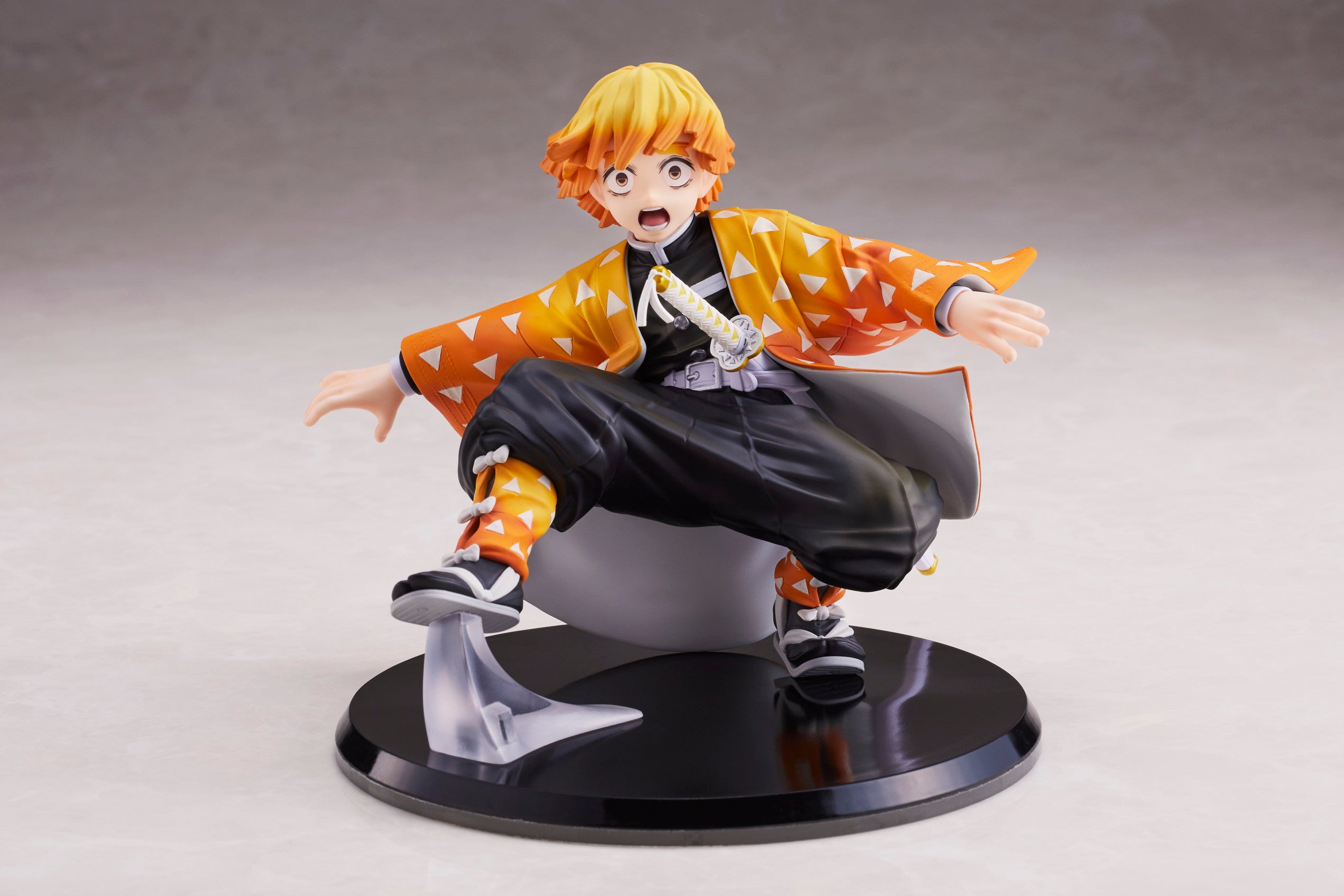 IN-STOCK Aniplex - Demon Slayer: Kimetsu no Yaiba - Zenitsu Agatsuma 1/8 [EXCLUSIVE]