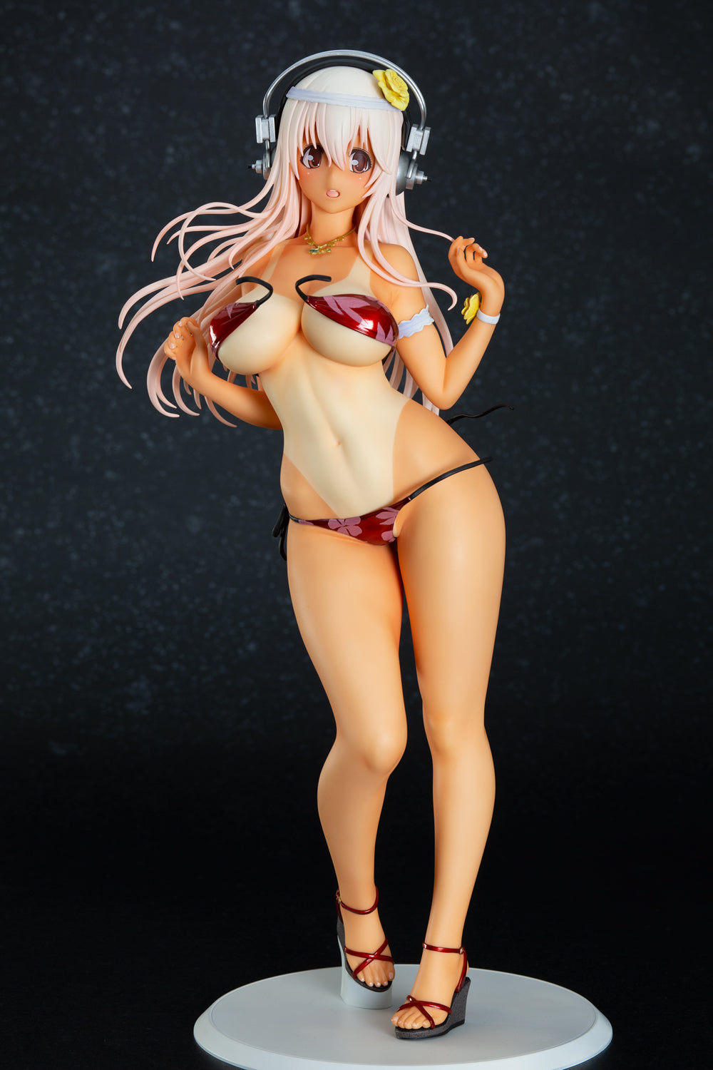 PRE-ORDER Super Sonico: Summer Vacation Sun Kissed Ver. 1/4.5