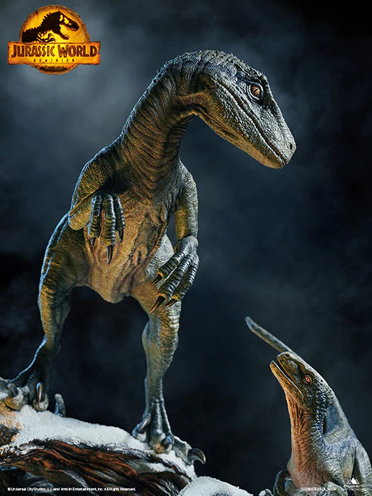 PRE-ORDER Jurassic World Dominion - Blue & Beta 1/7