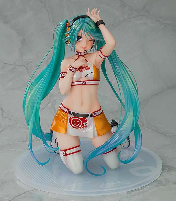 PRE-ORDER Hatsune Miku GT Project - Racing Miku 2010 Ver. Art by Kentaro Yabuki 1/7