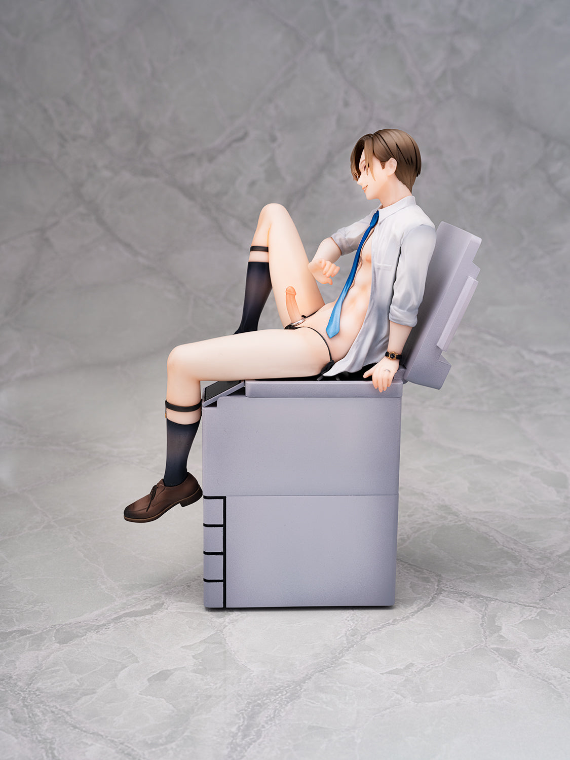 IN-STOCK Hon Toku Married Office Worker - Niiduma Makoto 1/8