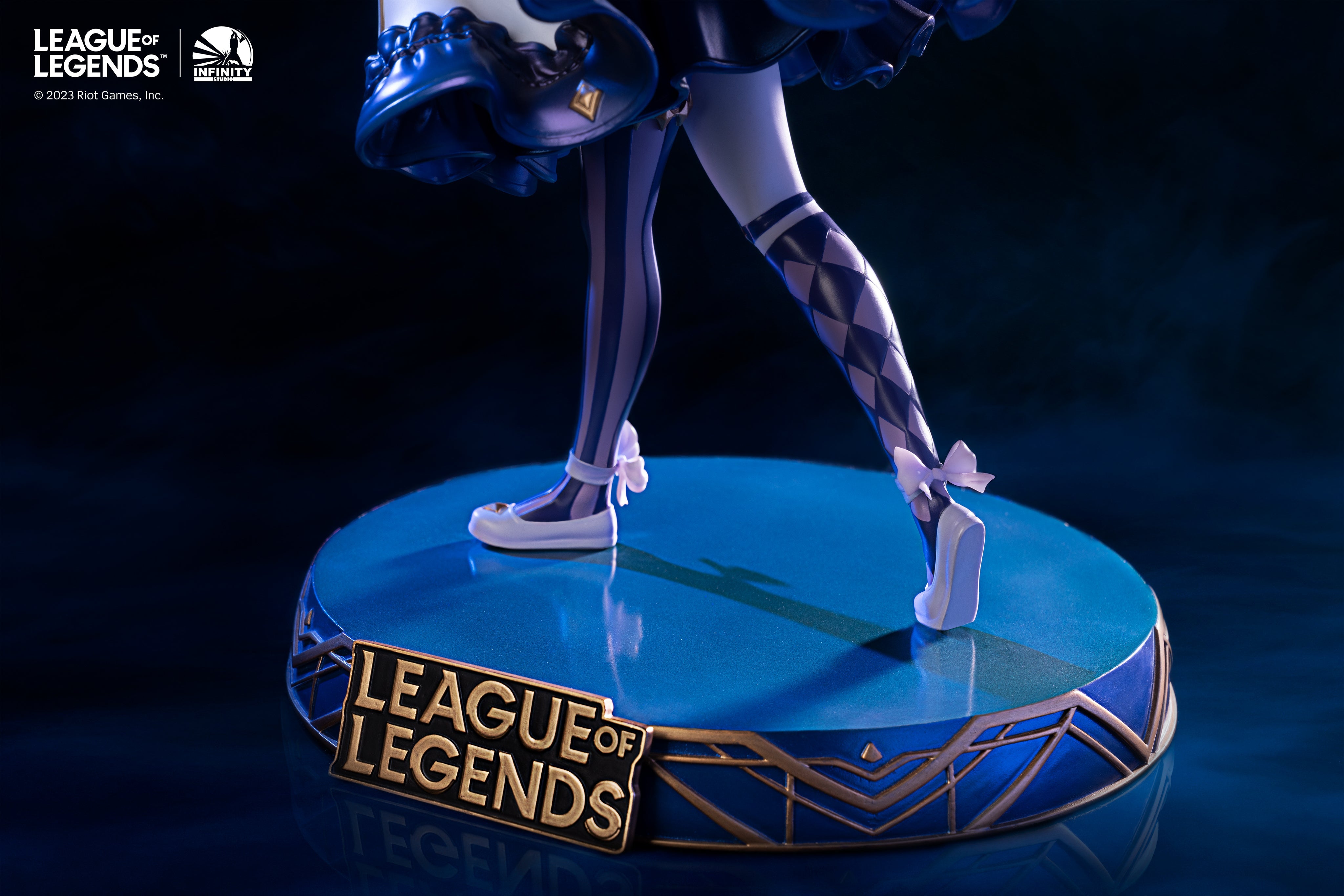 PRE-ORDER League of Legends - The Hallowed Seamstress Gwen 1/6