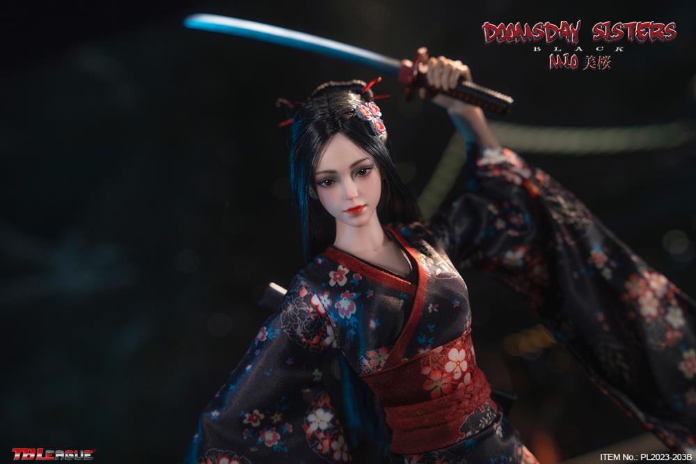 PRE-ORDER Doomsday Sisters - Mio: Black 1/6