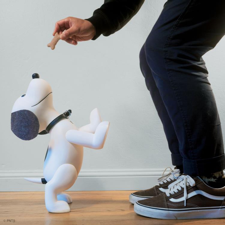 PRE-ORDER Peanuts - Supersize Snoopy: Newsprint Grayscale