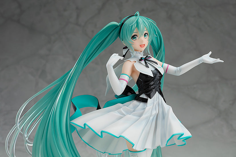 BACK-ORDER Good Smile Company - Character Vocal Series 01: Hatsune Miku - Hatsune Miku: Symphony 2019 Ver. 1/8 [JP]