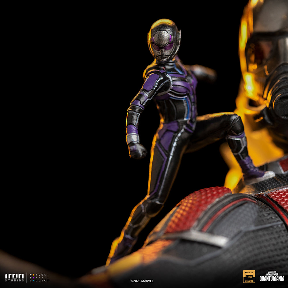 PRE-ORDER Ant-Man and the Wasp: Quantumania -  Ant-Man and The Wasp Deluxe Art Scale 1/10