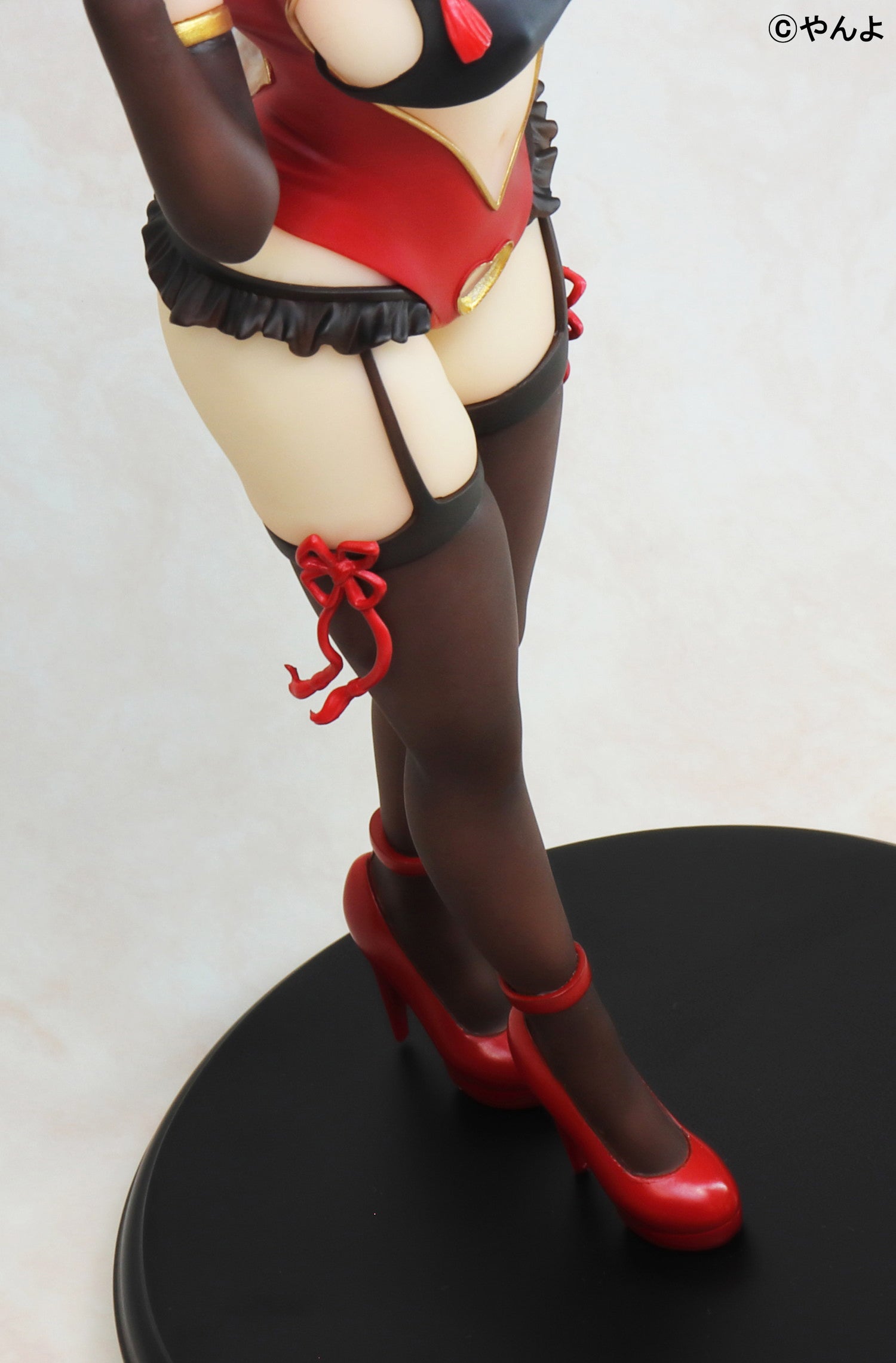 PRE-ORDER Yuki Red Bunny Ver. illustation by Yanyo 1/6
