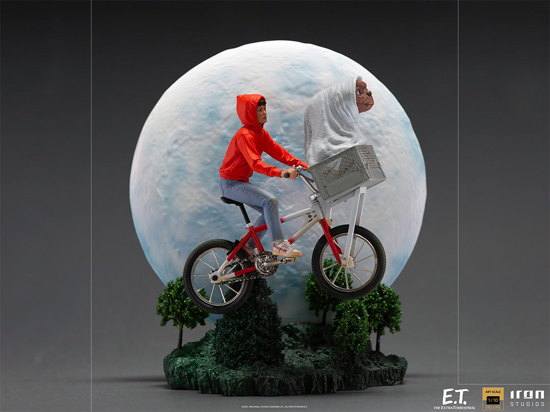 PRE-ORDER E.T. - E.T. & Elliot - Deluxe Art Scale 1/10