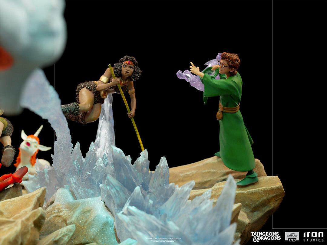 PRE-ORDER Dungeons and Dragons - Tiamat Battle Demi Art Scale 1/20