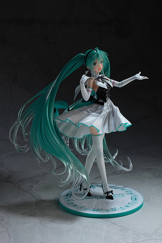 BACK-ORDER Good Smile Company - Character Vocal Series 01: Hatsune Miku - Hatsune Miku: Symphony 2019 Ver. 1/8 [JP]