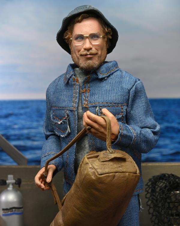 PRE-ORDER 8-inch Clothed Figure - Jaws - Matt Hooper: Amity Arrival