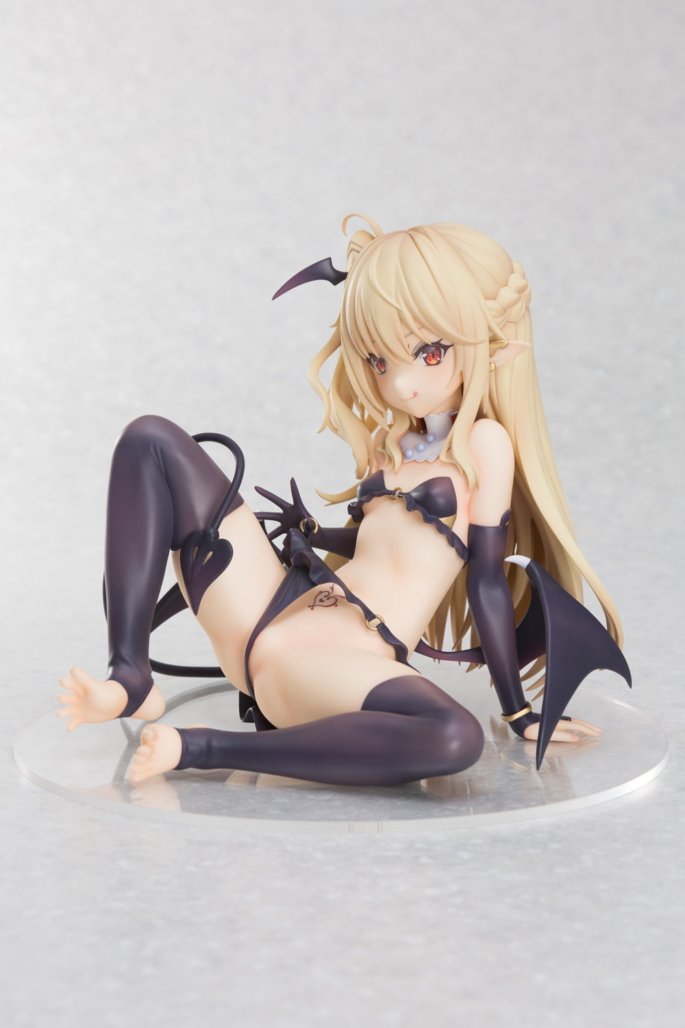 PRE-ORDER Succubus Titi Illustrated by Tamano Kedama 1/6