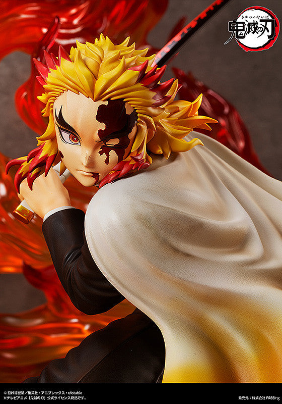 PRE-ORDER Demon Slayer: Kimetsu no Yaiba - Kyojuro Rengoku: Complete Edition 1/4