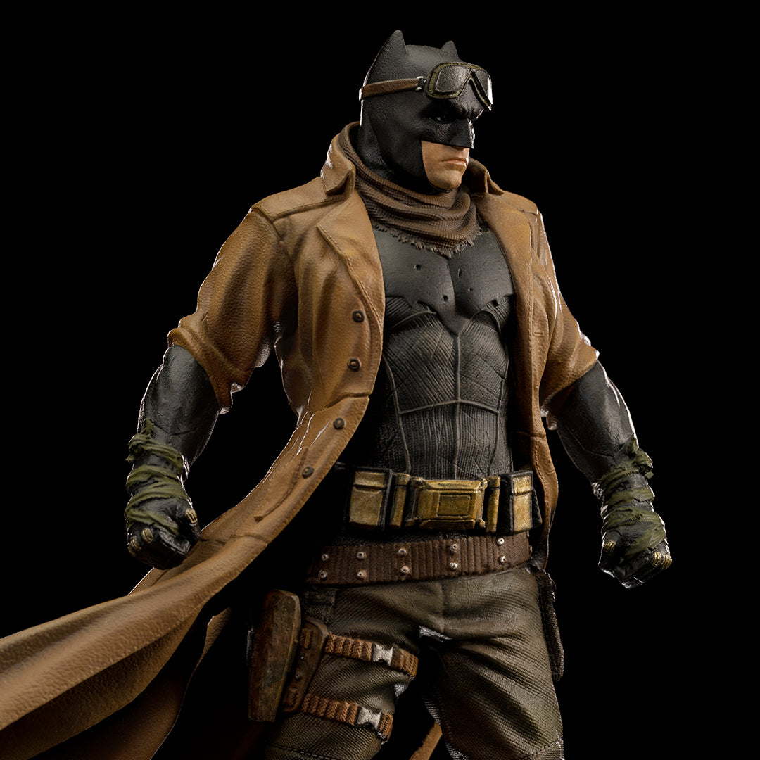 PRE-ORDER Zack Snyder's Justice League - Knightmare Batman Art Scale 1/10