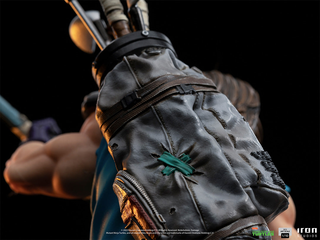 PRE-ORDER TMNT - Casey Jones Art Scale 1/10