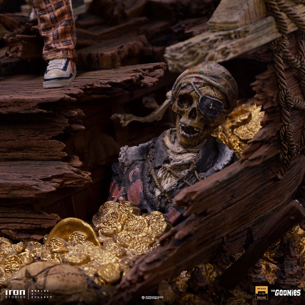 PRE-ORDER The Goonies - Sloth and Chunk Deluxe Art Scale 1/10