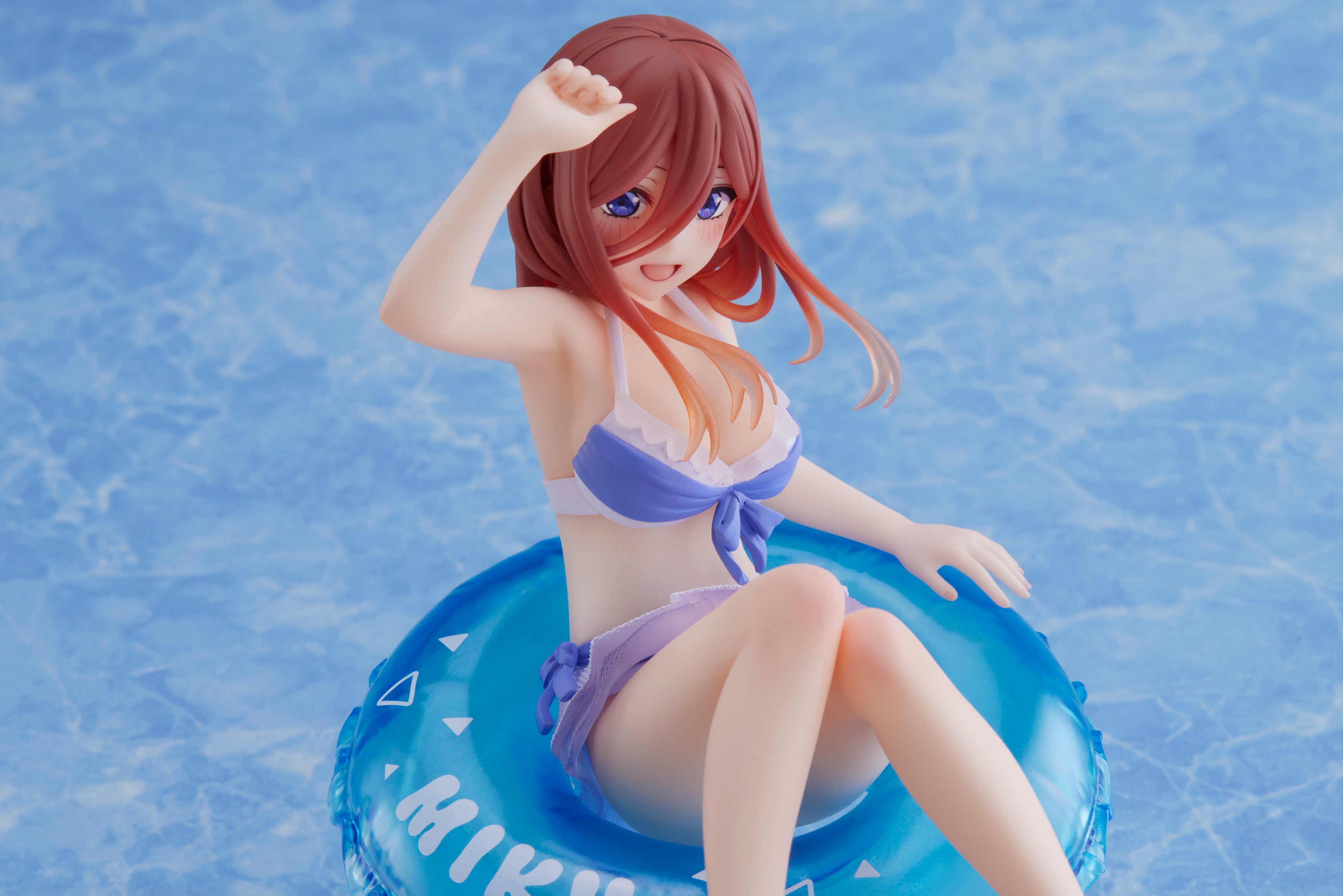 PRE-ORDER The Quintessential Quintuplets Aqua Float Girls Figure - Miku Nakano