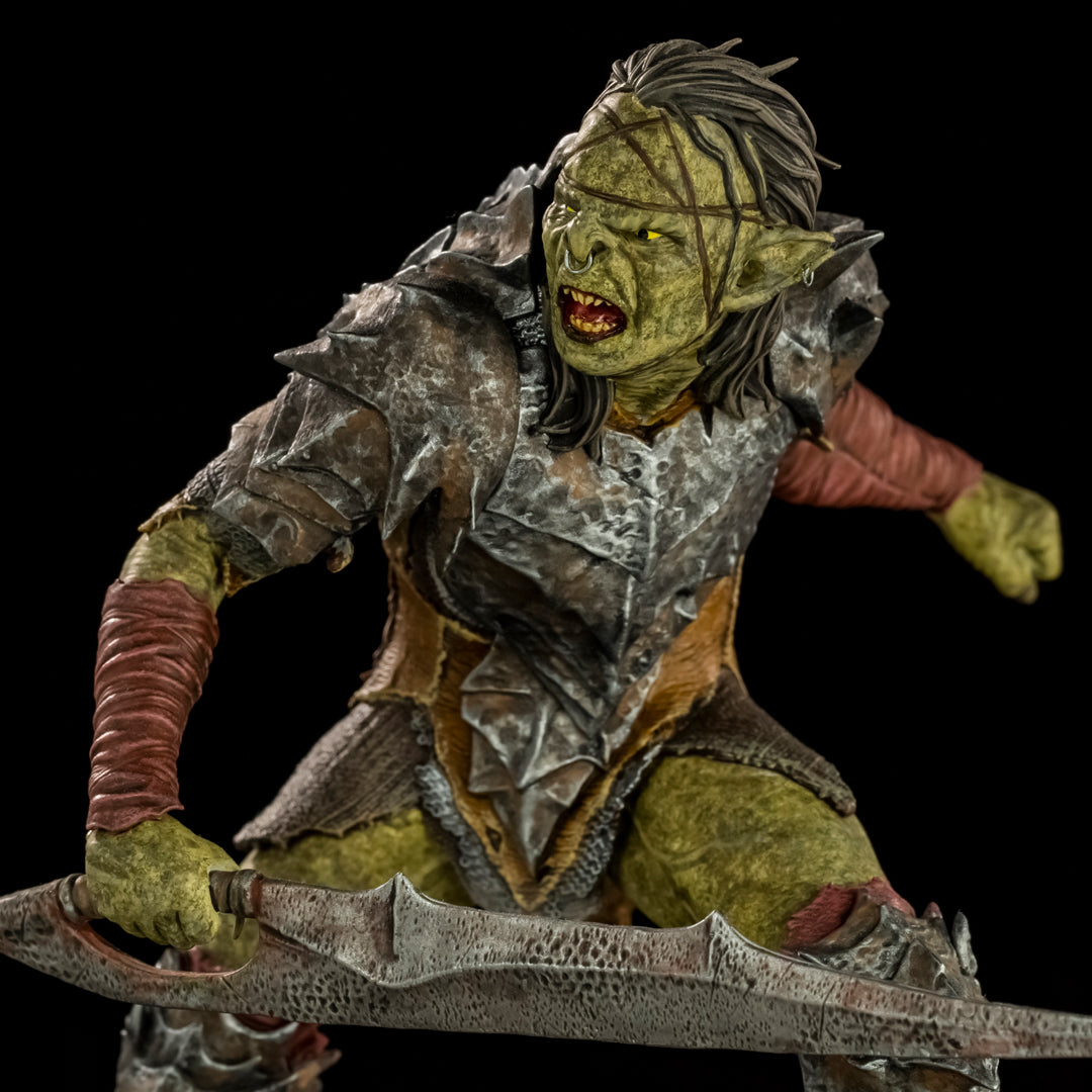 PRE-ORDER Lord of the Rings - Swordsman Orc BDS Art Scale 1/10