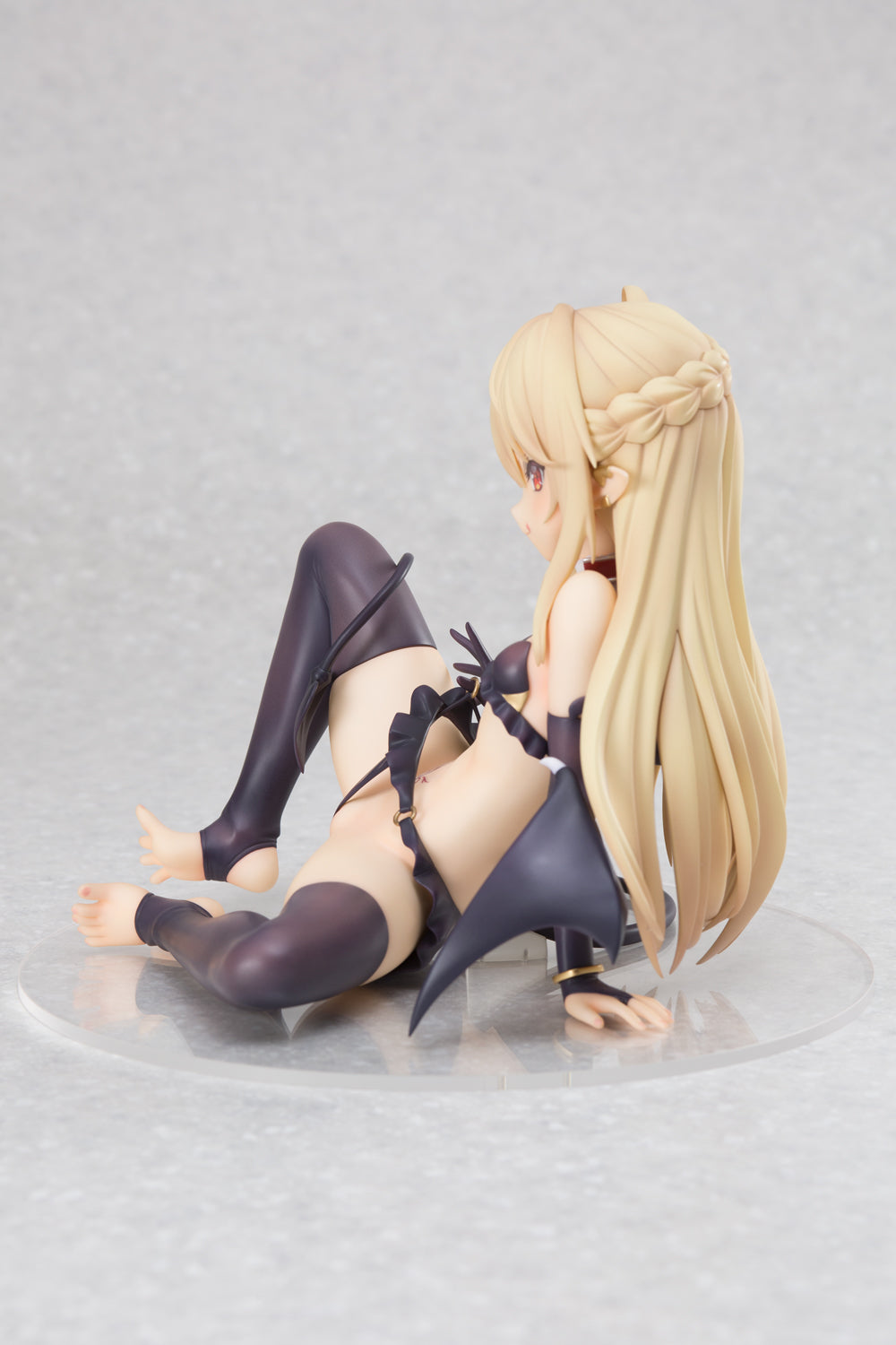 PRE-ORDER Succubus Titi Illustrated by Tamano Kedama 1/6