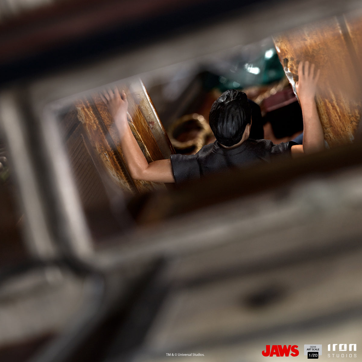 PRE-ORDER Jaws Attack Demi Art Scale 1/20