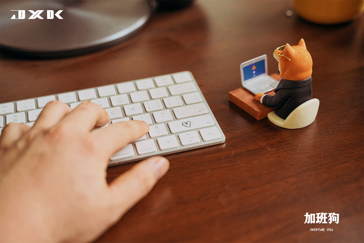 PRE-ORDER Overtime Dog 1/6