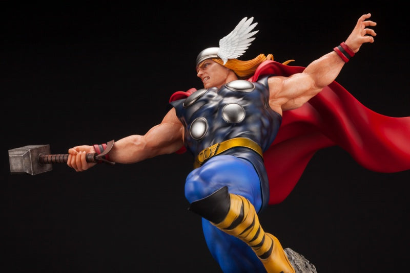 PRE-ORDER FINE ART STATUE - Avengers - Thor 1/6