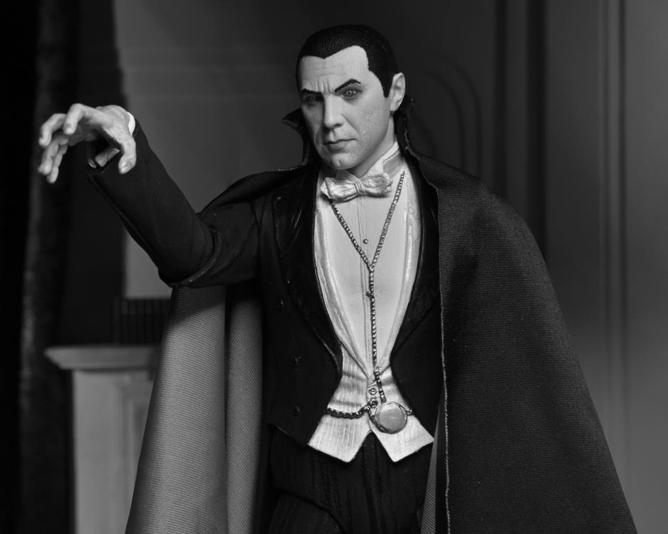 PRE-ORDER 7-inch Scale Figure - Universal Monsters - Dracula (Carfax Abbey)