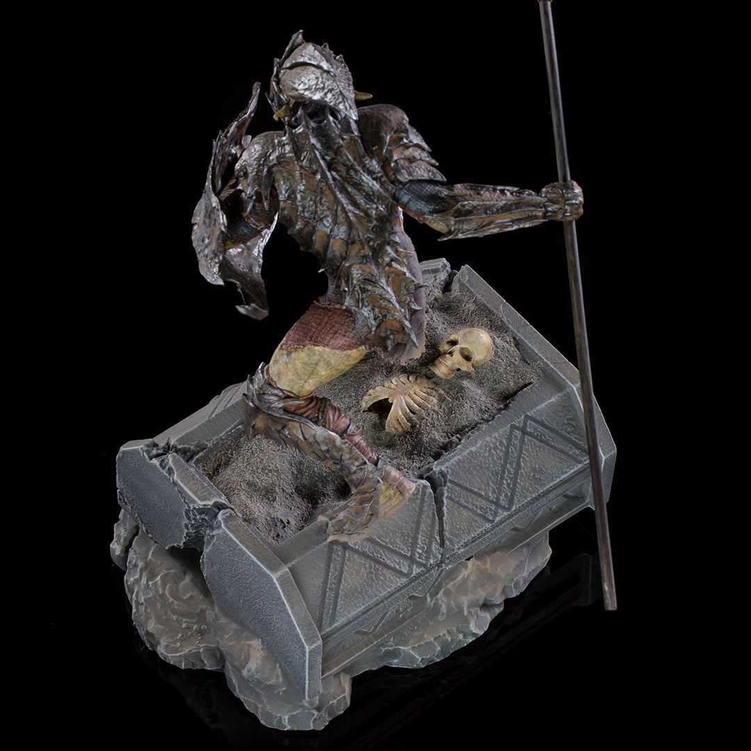 PRE-ORDER Lord of the Rings - Armored Orc BDS Art Scale 1/10