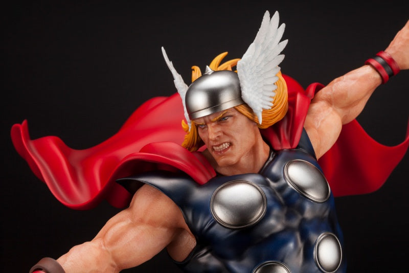 PRE-ORDER FINE ART STATUE - Avengers - Thor 1/6