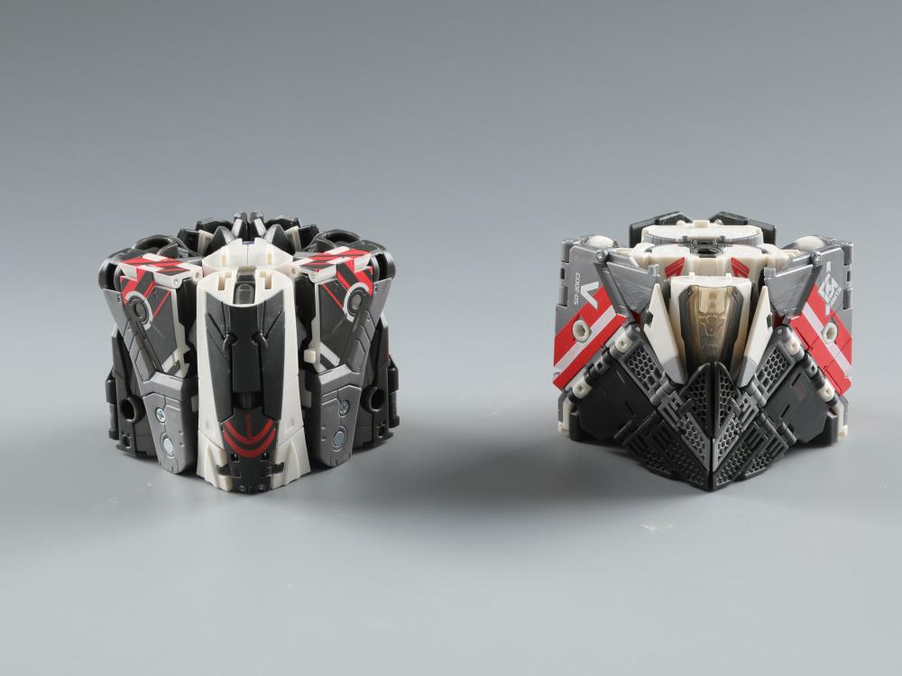 PRE-ORDER BeastBOX - MB-17 Icarus