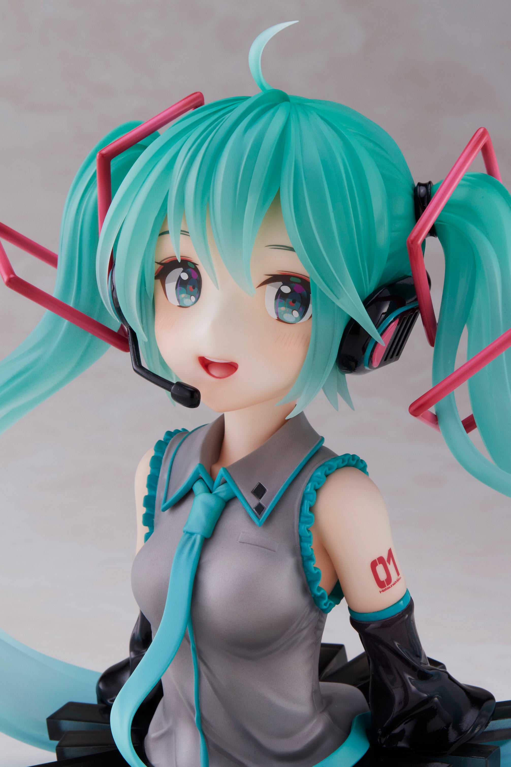 PRE-ORDER Vocaloid Bust-Up Figure - Hatsune Miku: 39's Day Anniversary Ver.