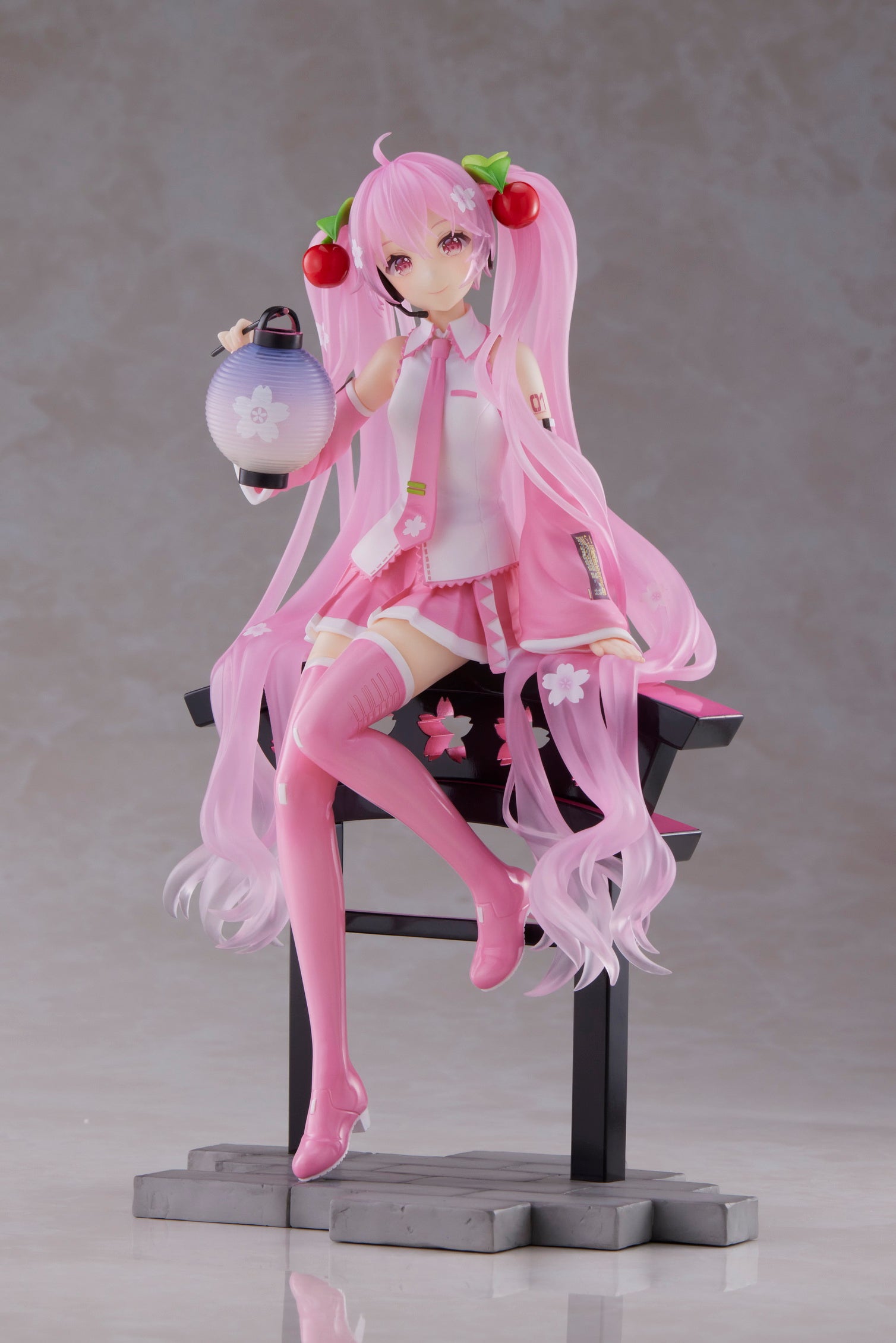 IN-STOCK Taito - Vocaloid AMP+ Figure - Sakura Miku: Sakura Lantern Ver.